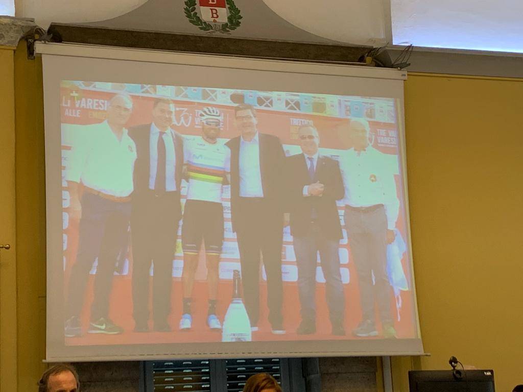La Tre Valli Varesine parte da Busto Arsizio