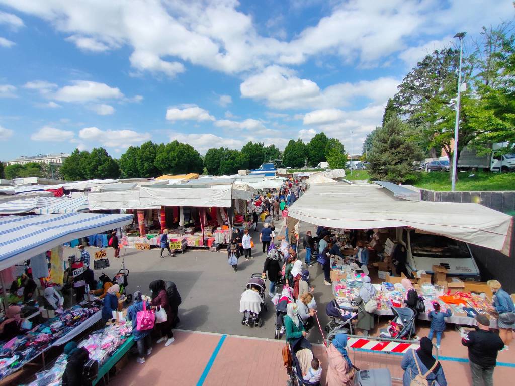 Mercato di Saronno di mercoledì 26 maggio