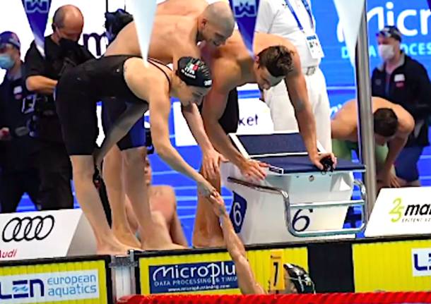 nicolò martinenghi staffetta europei nuoto budapest