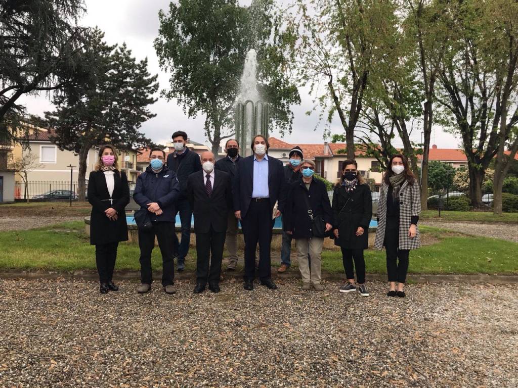 Taglio del nastro al nuovo Parco degli Abeti di Garbagnate