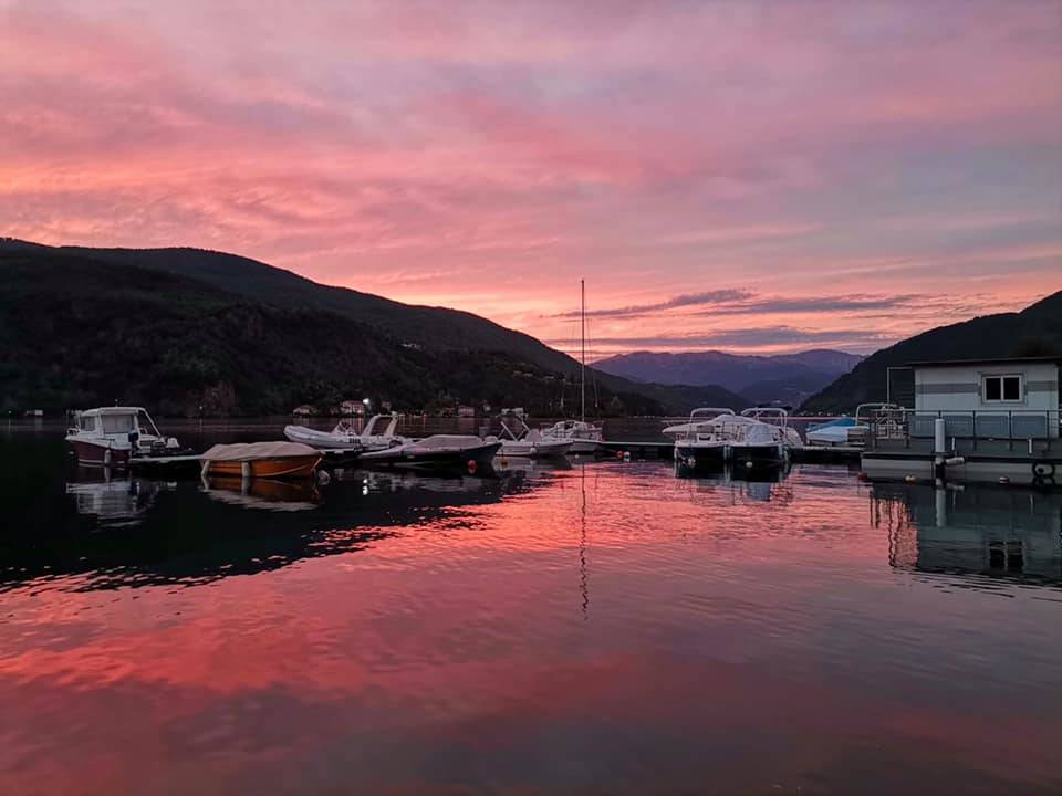 Tramonto a Porto Ceresio - foto di Marco Prestifilippo