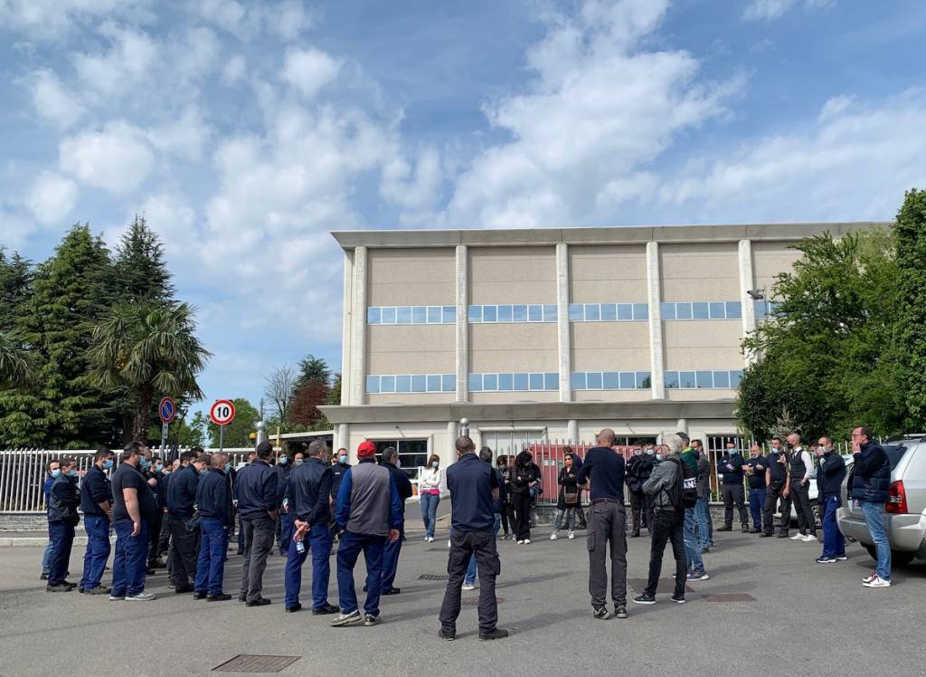 Venegono Inferiore - Sciopero alla Macchi spa