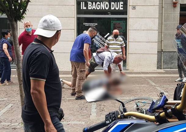 Aggressione in centro a Saronno