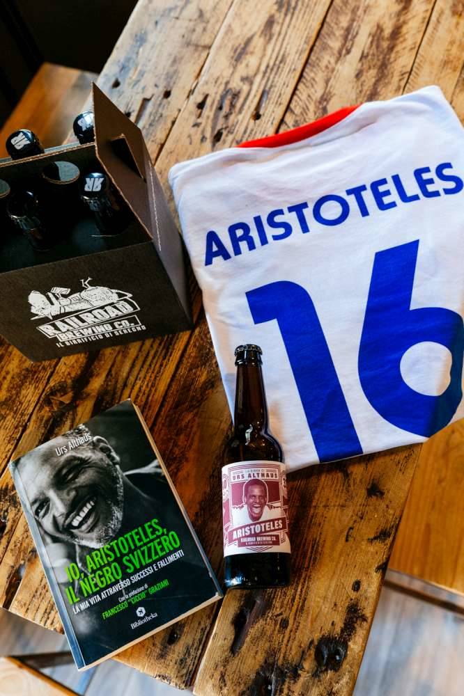 Aristoteles, il bomber de "L'allenatore nel pallone" in Brianza tra un'autobiografia e una birra