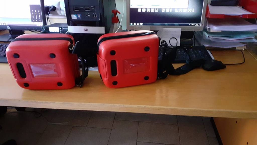 I defibrillatori donati alla Cri di Gavirate