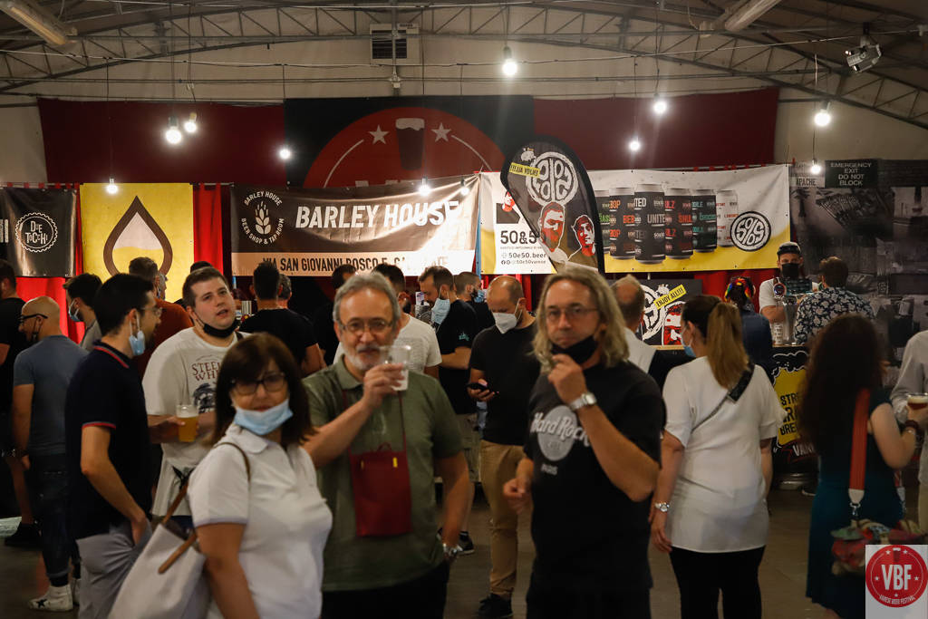 Un venerdì sera al Varese Beer Festival