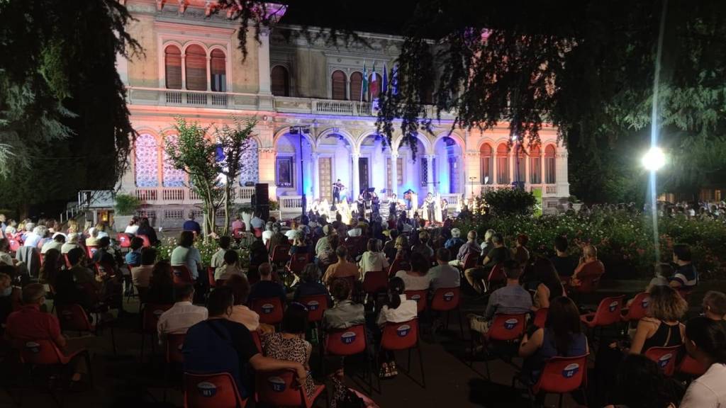 Celtic Harp Orchestra Saronno