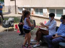 Festa in cortile alla Pascoli