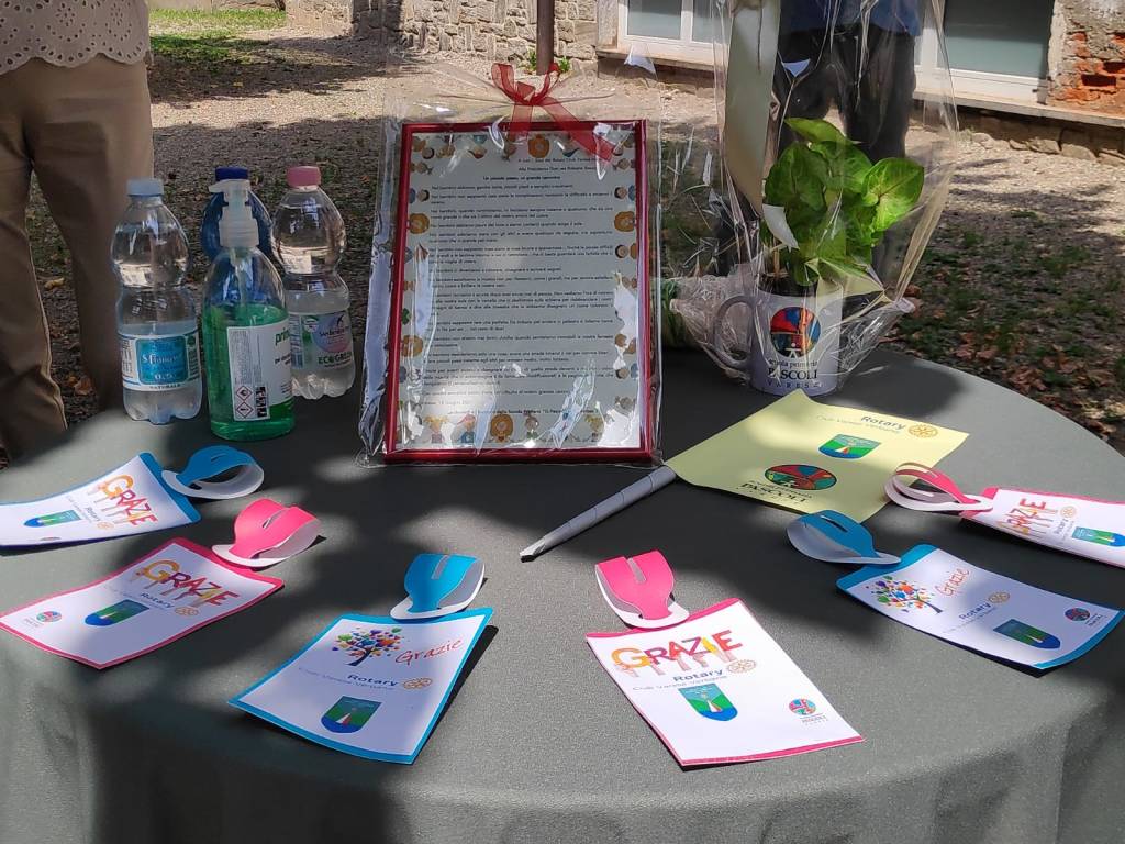 Festa in cortile alla Pascoli