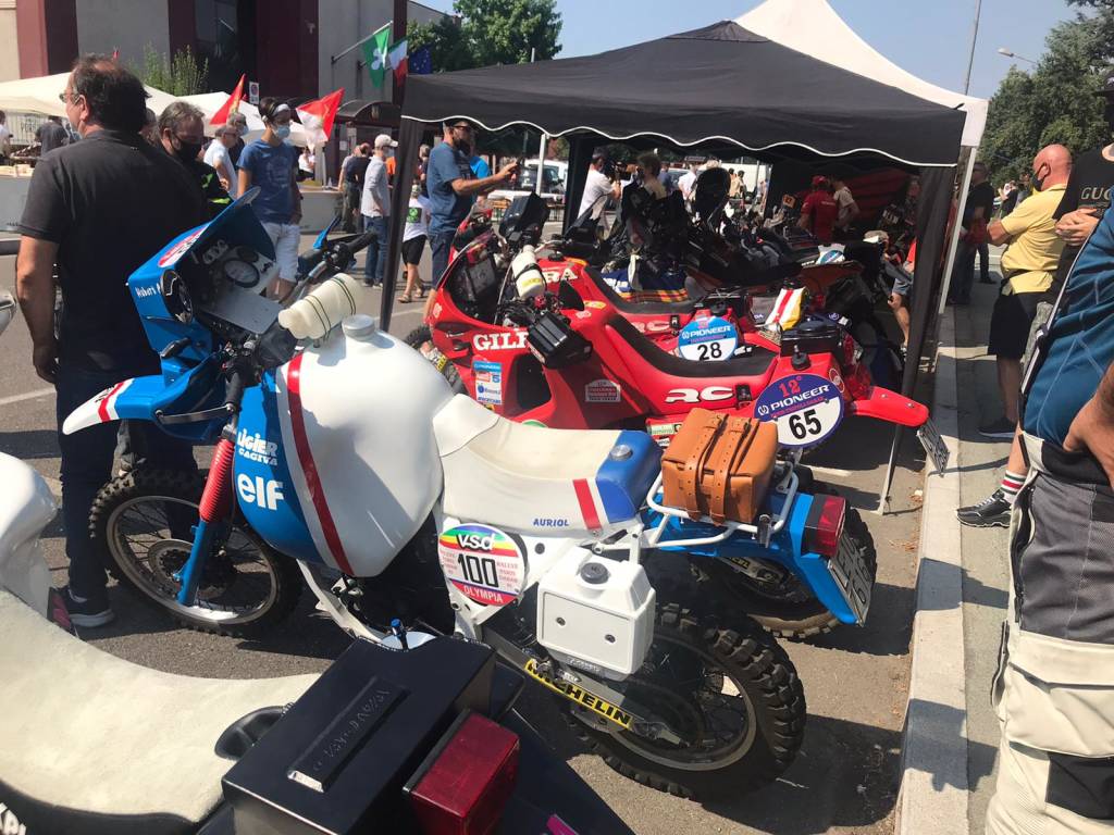 I motori della Dakar rombano per le strade di Legnano