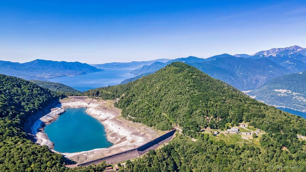 Il Lago Delio si affaccia sul Verbano