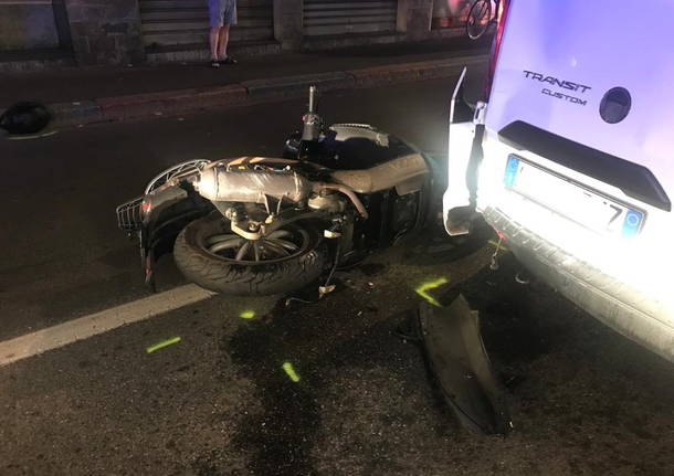 Incidente moto - furgone nell'Oltrestazione