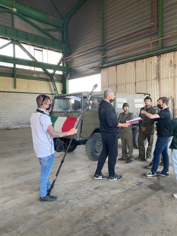 Prime immagini dal set di “Una corsa in bicicletta”