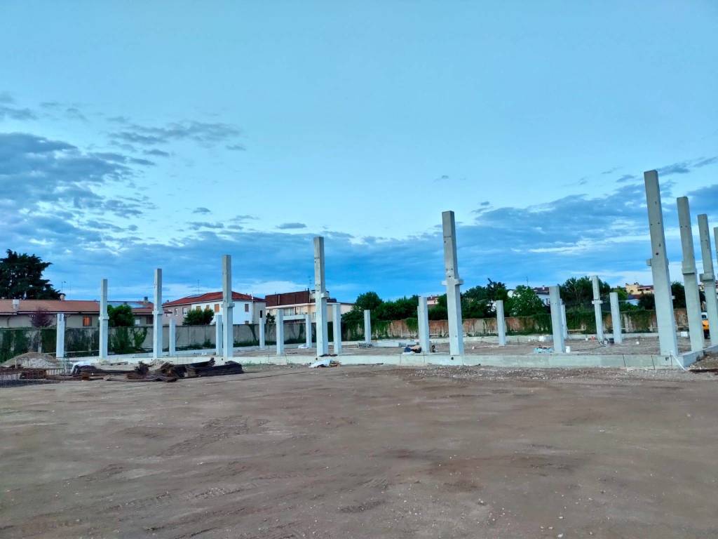 Saronno, avanzano i lavori per la costruzione del nuovo Tigros