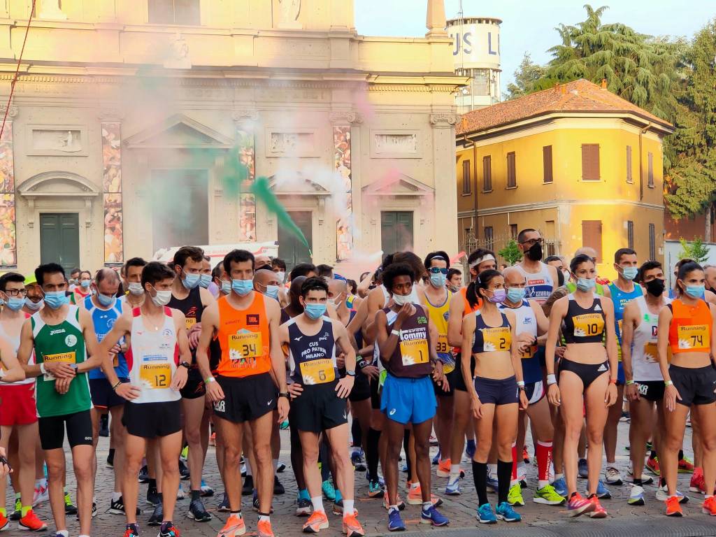 Saronno colorata a festa per la partenza del Running Day 