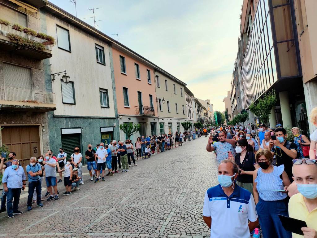 Saronno colorata a festa per la partenza del Running Day 