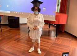 Sonia si diploma al Liceo Legnani di Saronno