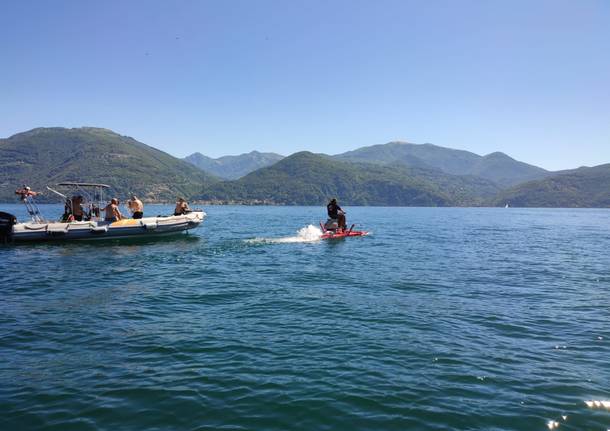traversata lago maggiore vespa alessandro pozzi