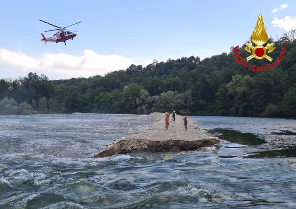 vigili del fuoco ticino fiume somma lombardo