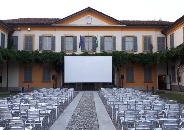 A Solaro dal 13 luglio al 3 agosto la rassegna estiva di "Cinema in Villa 2021"