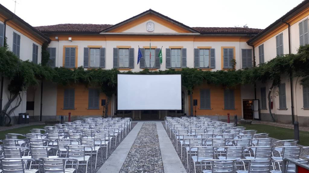 A Solaro dal 13 luglio al 3 agosto la rassegna estiva di "Cinema in Villa 2021"