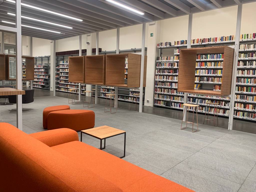 Biblioteca Maga gallarate 