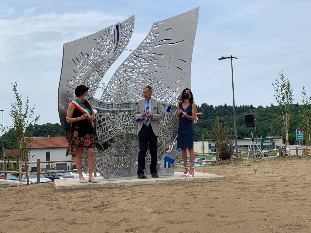 Cantello, inaugurati il nuovo parcheggio e il sottopassaggio della ferrovia Arcisate Stabio a Gaggiolo