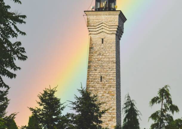 L’arcobaleno al Faro