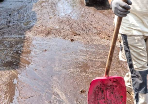 Maltempo in Valcuvia, strade invase dal fango