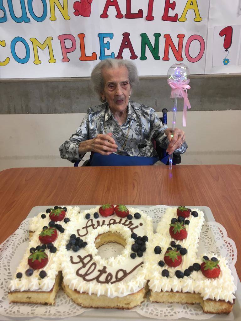 Nonna Altea compie 104 anni