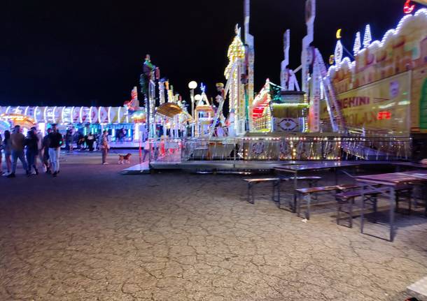 Il \"nuovo\" luna park di Luino