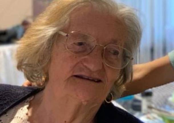 Tanti auguri a nonna Lina che oggi tocca quota 100!