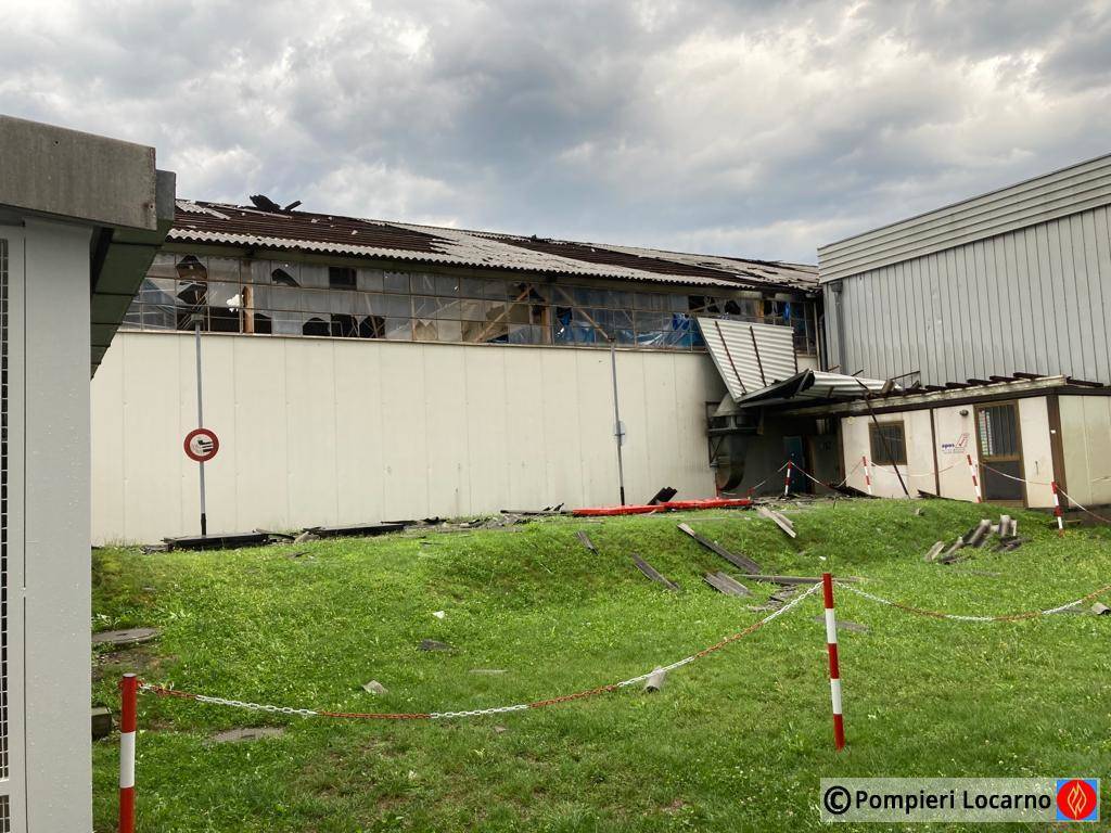 crolla tetto hangar locarno