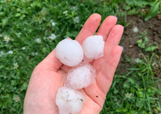 Grandinata sull'Alto Varesotto, le foto dei lettori