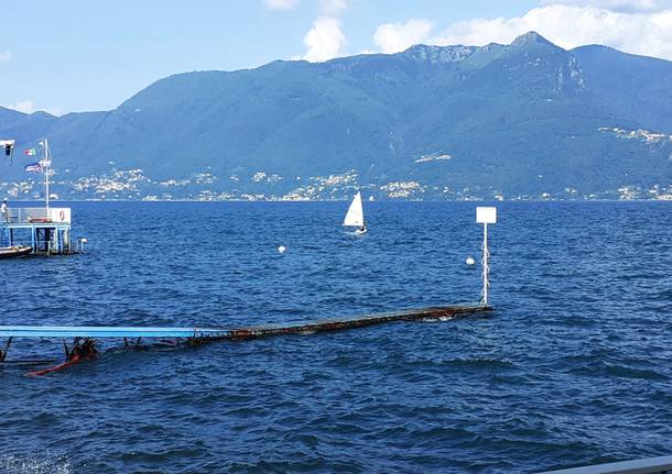 Il vento increspa il Lago Maggiore a Luino