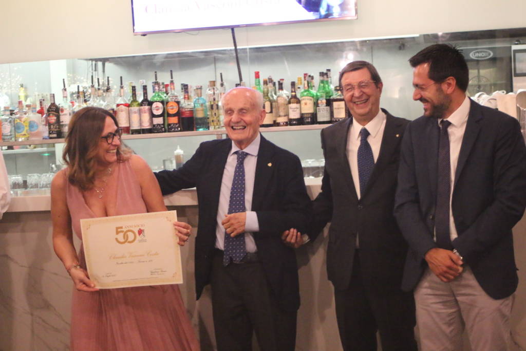 Inaugurato il busto in onore di Luigi Caironi