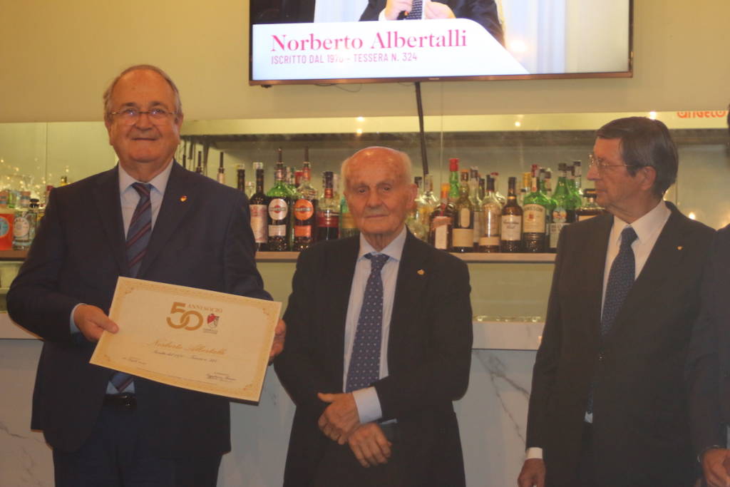 Inaugurato il busto in onore di Luigi Caironi