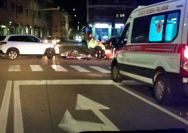 Incidente a Parabiago piazza Maggiolino