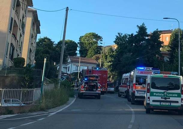 incidente a San Fermo quartiere