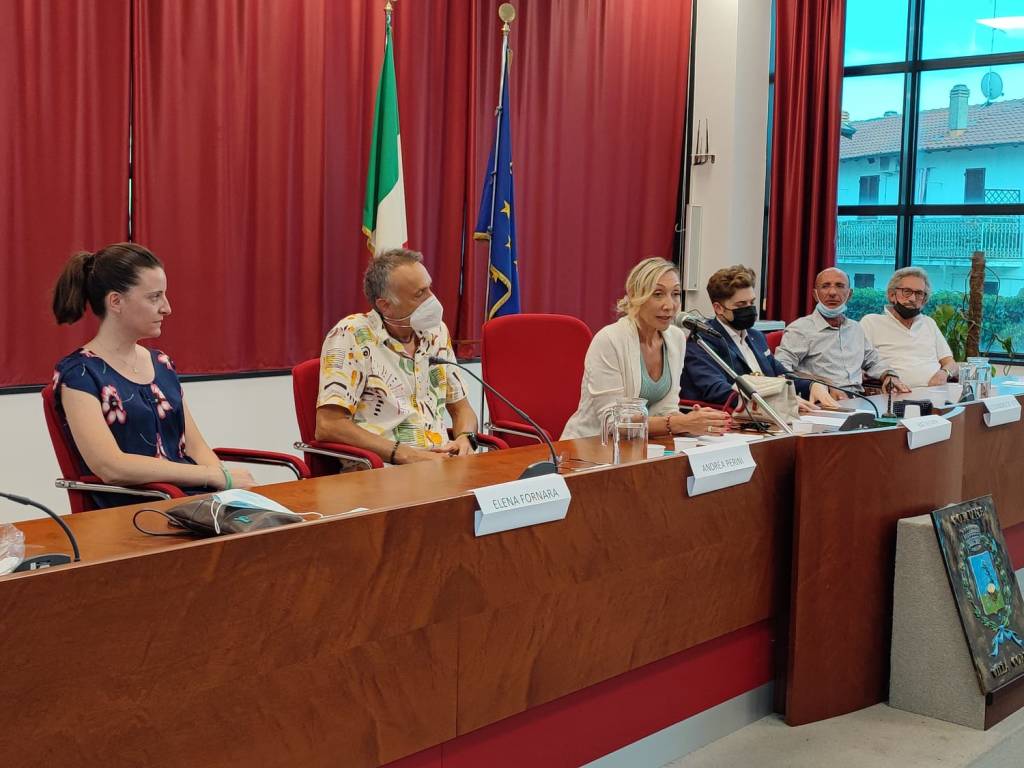 Katia Iura, candidata del centrodestra a Villa Cortese