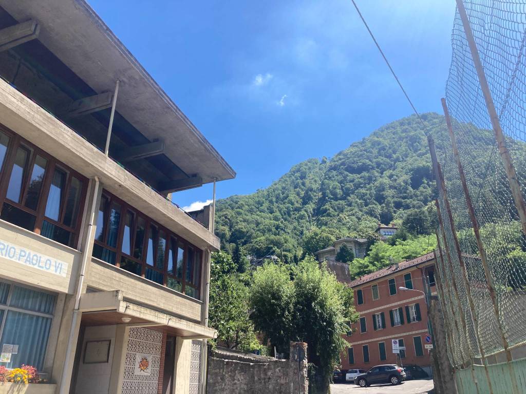 La bidonvia di Laveno Mombello 