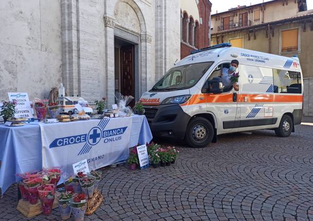 La Croce Bianca di Legano torna a fare i banchetti