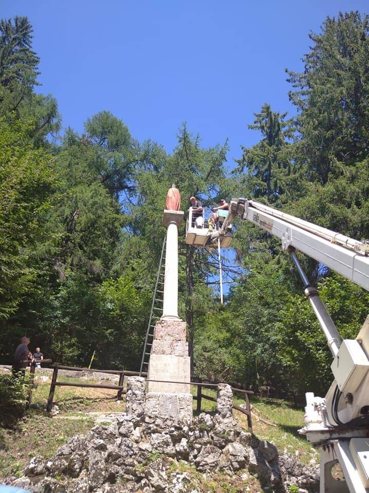 La Vergine del Campo dei Fiori è tornata in vetta