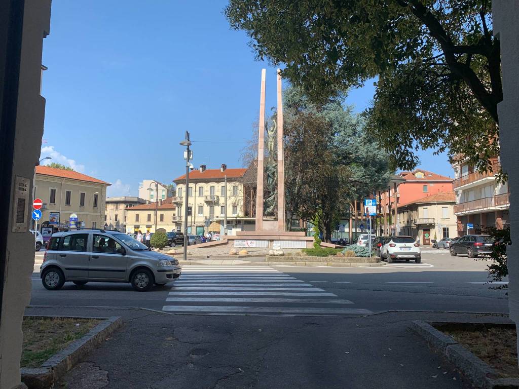 liceo crespi sede distaccata piazza trento trieste busto arsizio