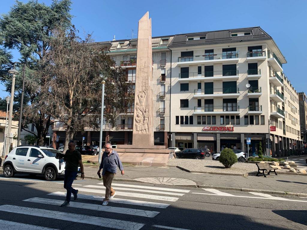 liceo crespi sede distaccata piazza trento trieste busto arsizio