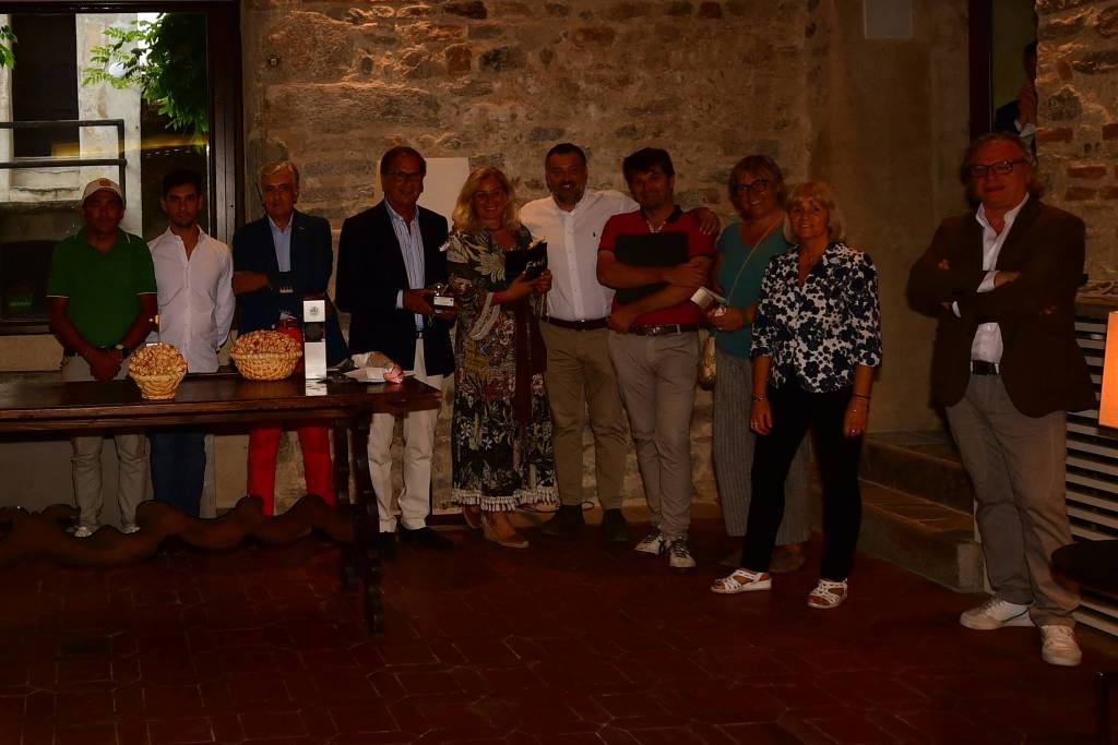 Ponte del Sorriso: grande successo per l'iniziativa di golf con i VIP