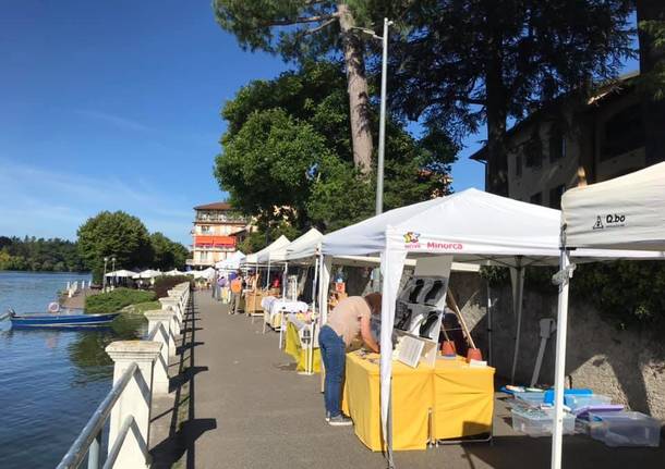 un fiume tra arti e sapori - sesto calende - mercatini lungofiume ticino