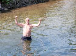 A Ferragosto, un tuffo e una nuotata nell'Olona di Parabiago