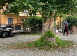 Auto in fiamme a Brinzio