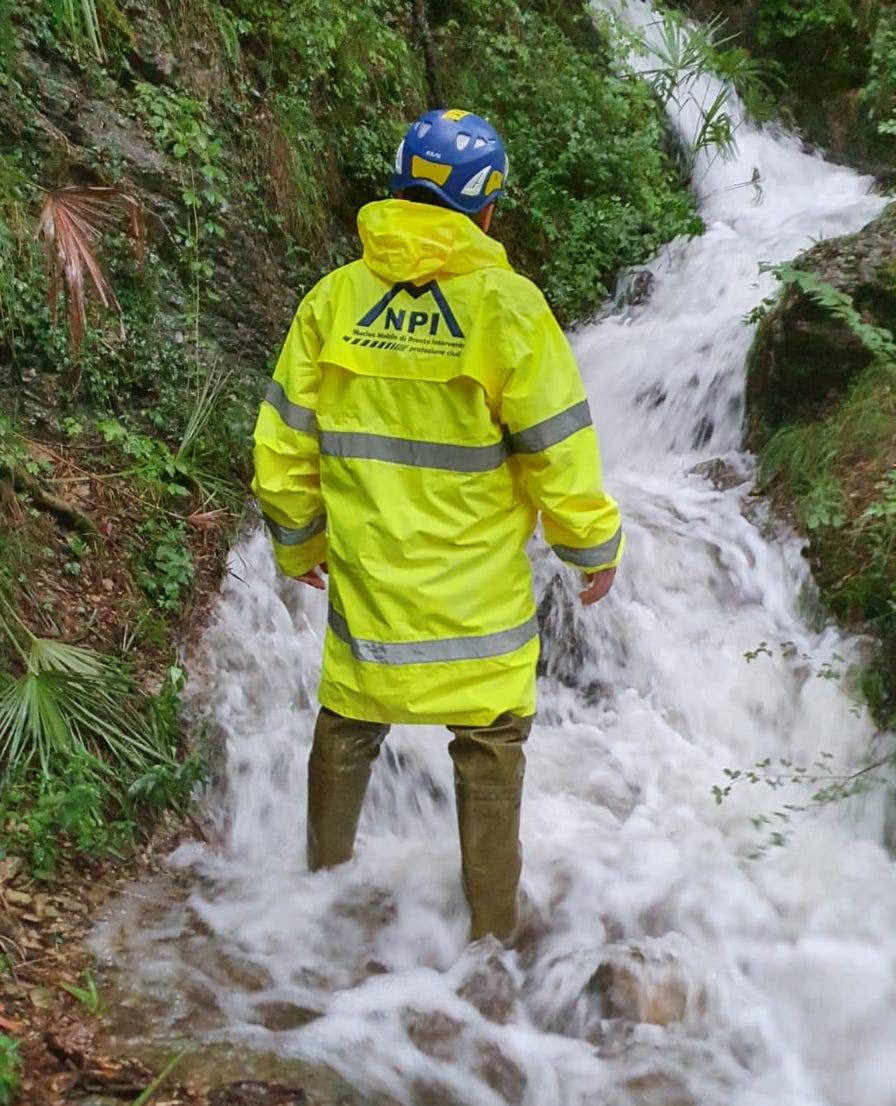 Maltempo in Valceresio: al lavoro i volontari del Nucleo mobile di pronto intervento